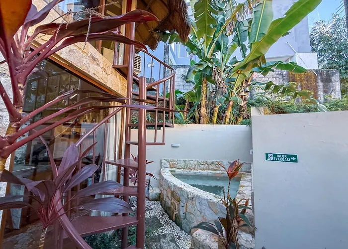 Ferienhaus Private Treetop Escape Bukit Bali *